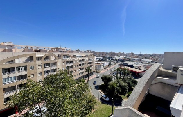 Resale - Apartment / flat - Torrevieja - Costa Blanca