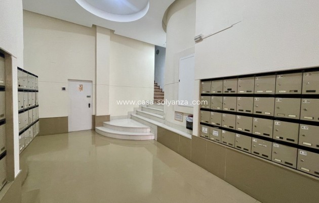 Resale - Apartment / flat - Torrevieja - Costa Blanca