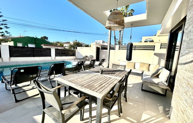 Reventa - Villa - Los Balcones - Costa Blanca