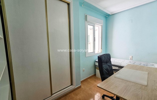 Herverkoop - Appartement / flat - Torrevieja - PARQUE DE LAS NACIONES