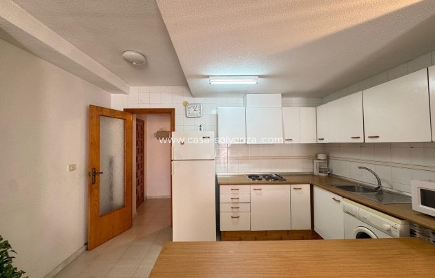 Resale - Apartment / flat - Torrevieja - Center