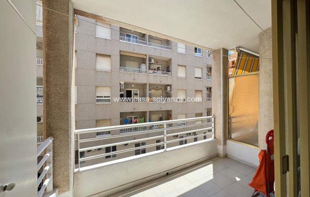 Resale - Apartment / flat - Torrevieja - Center