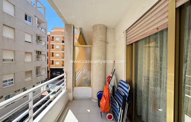Resale - Apartment / flat - Torrevieja - Center