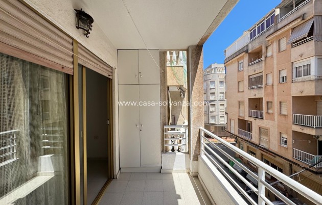 Resale - Apartment / flat - Torrevieja - Center