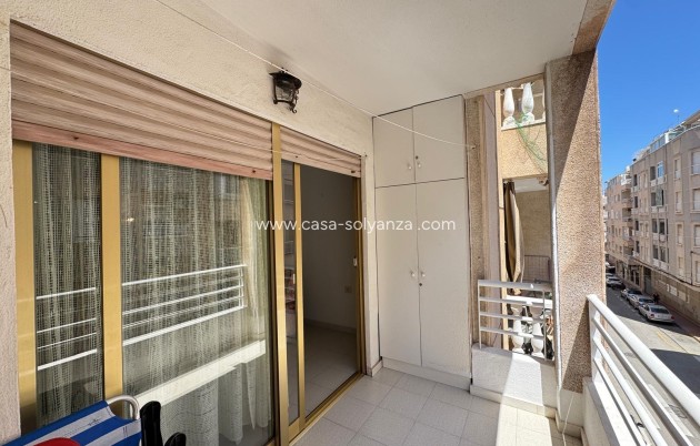 Resale - Apartment / flat - Torrevieja - Center