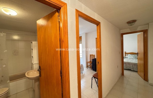 Resale - Apartment / flat - Torrevieja - Center