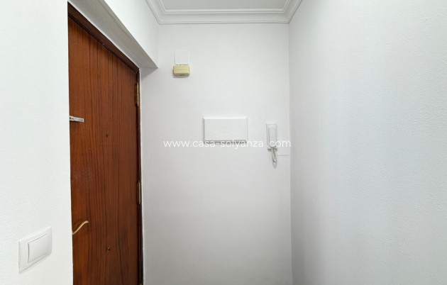 Reventa - Apartamento / piso - Torrevieja - Center