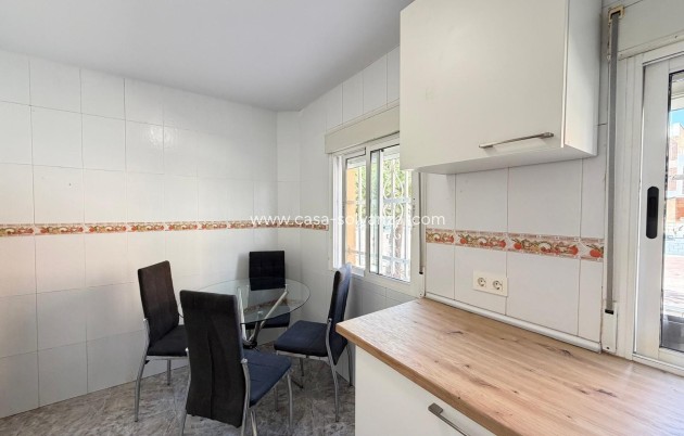 Reventa - Apartamento / piso - Torrevieja - Center