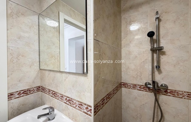 Reventa - Apartamento / piso - Torrevieja - Center
