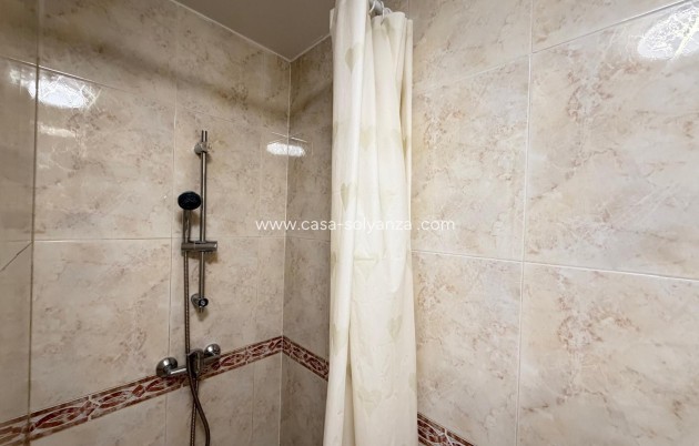 Reventa - Apartamento / piso - Torrevieja - Center