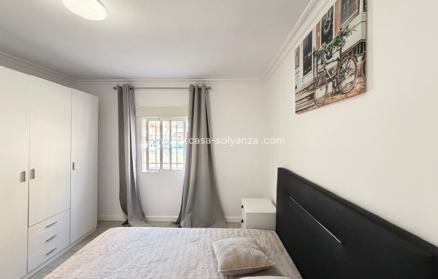 Reventa - Apartamento / piso - Torrevieja - Center