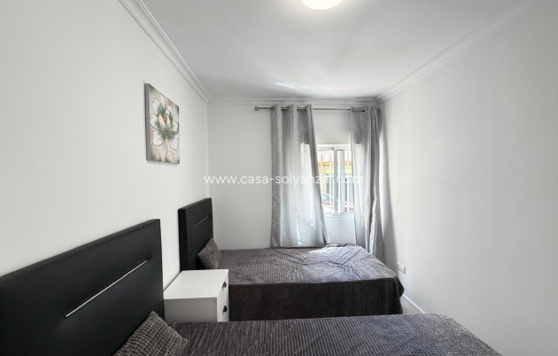 Reventa - Apartamento / piso - Torrevieja - Center