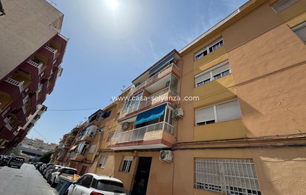 Reventa - Apartamento / piso - Torrevieja - Center