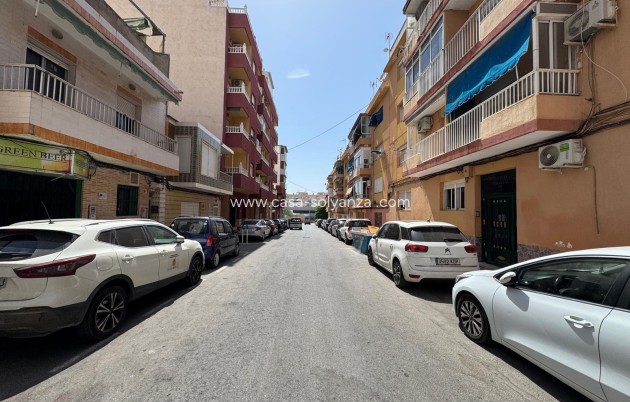 Reventa - Apartamento / piso - Torrevieja - Center