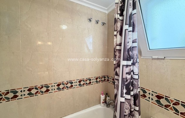 Resale - Apartment / flat - Torrevieja - Playa del Cura