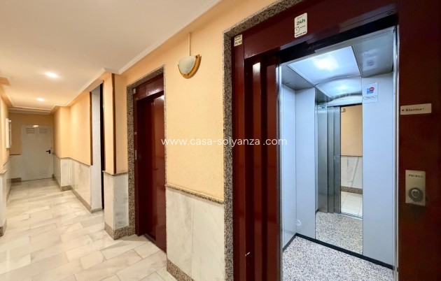 Resale - Apartment / flat - Torrevieja - Playa del Cura
