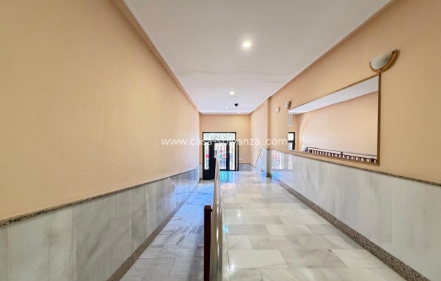 Resale - Apartment / flat - Torrevieja - Playa del Cura