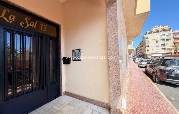 Resale - Apartment / flat - Torrevieja - Playa del Cura