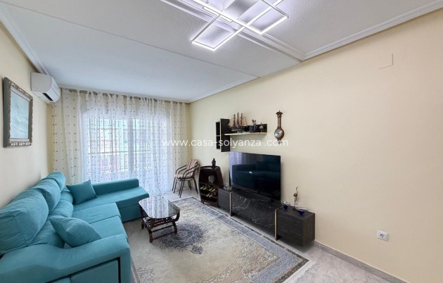 Resale - Apartment / flat - Torrevieja - Playa del Cura
