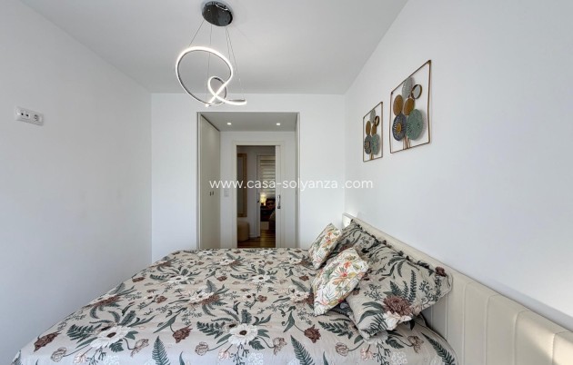 Resale - Apartment / flat - Torrevieja - Center