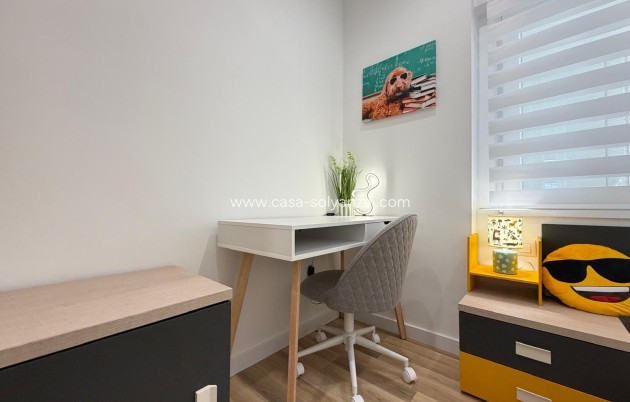 Resale - Apartment / flat - Torrevieja - Center
