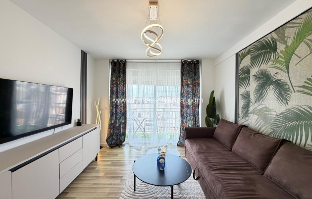 Resale - Apartment / flat - Torrevieja - Center