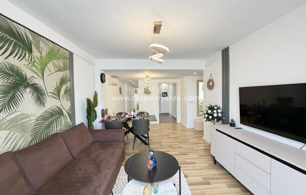 Resale - Apartment / flat - Torrevieja - Center