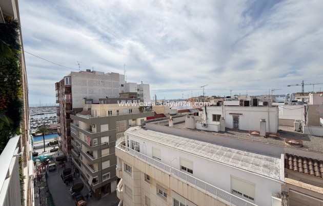 Resale - Apartment / flat - Torrevieja - Center