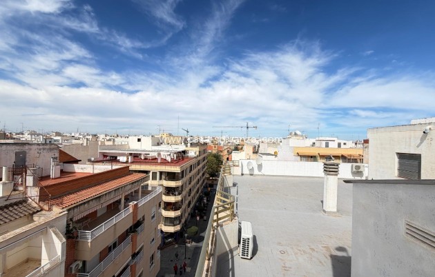 Resale - Apartment / flat - Torrevieja - Center
