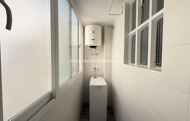 Resale - Apartment / flat - Torrevieja - Center