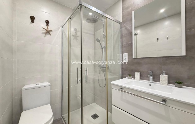 Resale - Apartment / flat - Torrevieja - Center