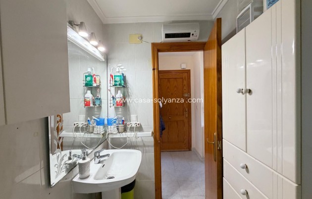 Resale - Apartment / flat - Torrevieja - Acequion
