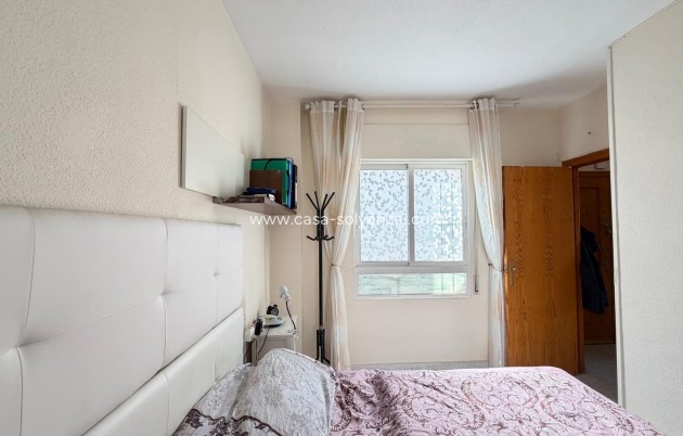 Resale - Apartment / flat - Torrevieja - Acequion