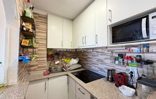 Resale - Apartment / flat - Torrevieja - Acequion