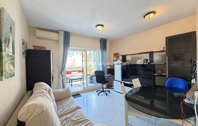 Resale - Apartment / flat - Torrevieja - Acequion