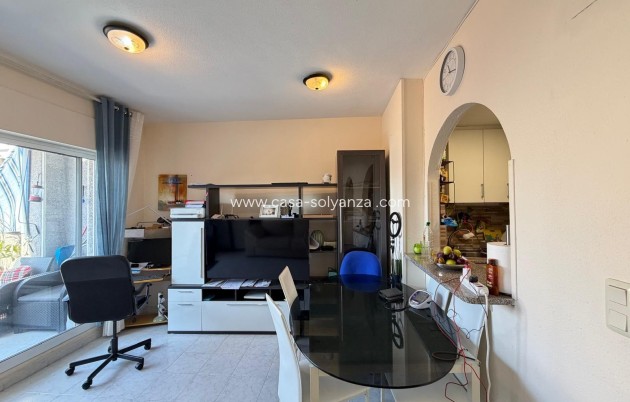 Resale - Apartment / flat - Torrevieja - Acequion