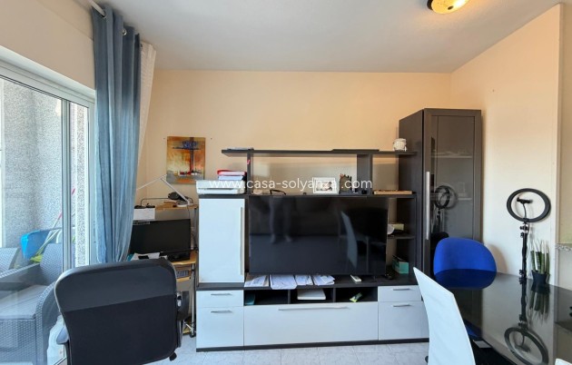 Resale - Apartment / flat - Torrevieja - Acequion