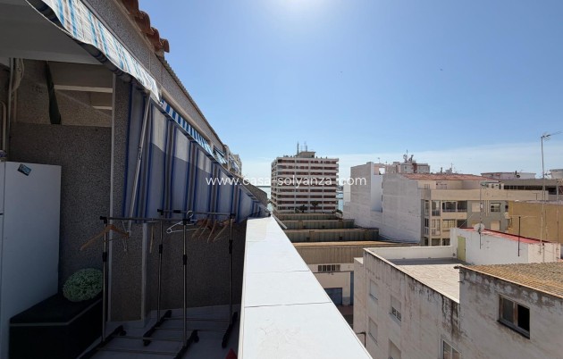 Resale - Apartment / flat - Torrevieja - Acequion