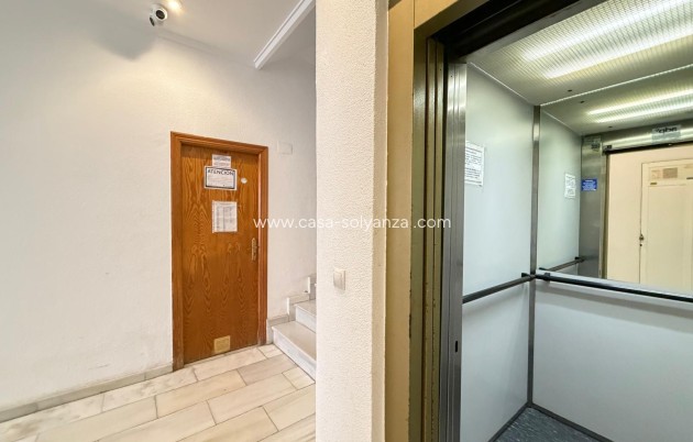 Resale - Apartment / flat - Torrevieja - Acequion
