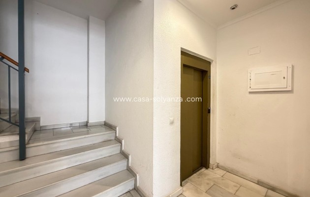 Resale - Apartment / flat - Torrevieja - Acequion