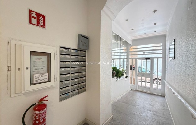 Resale - Apartment / flat - Torrevieja - Acequion