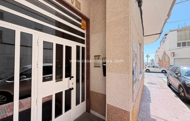 Resale - Apartment / flat - Torrevieja - Acequion