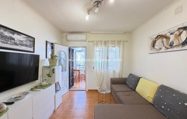 Resale - Townhouse - Torrevieja - Nueva Torrevieja