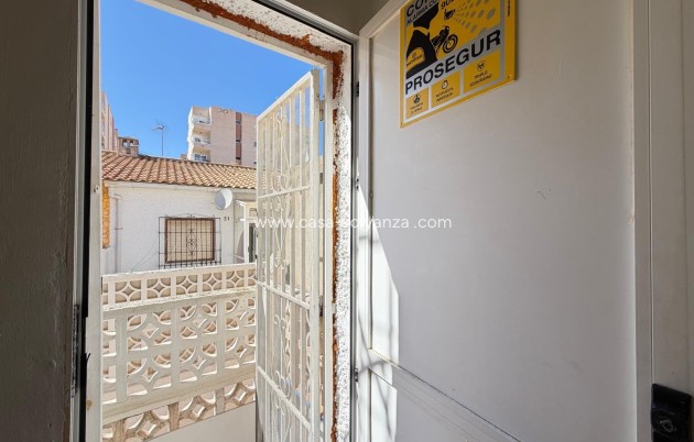 Resale - Townhouse - Torrevieja - Nueva Torrevieja