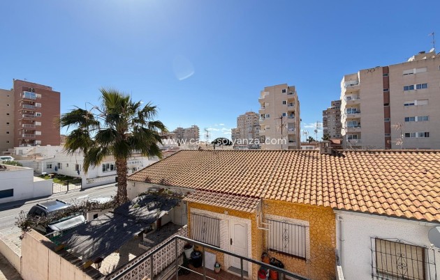 Resale - Townhouse - Torrevieja - Nueva Torrevieja