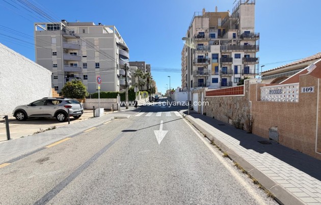 Resale - Townhouse - Torrevieja - Nueva Torrevieja