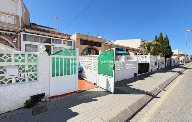 Resale - Townhouse - Torrevieja - Nueva Torrevieja