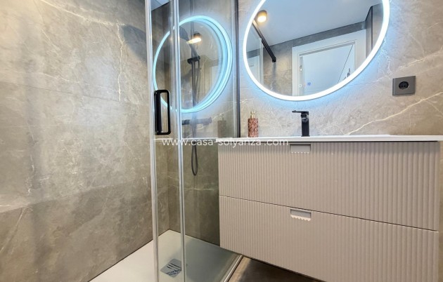 Reventa - Apartamento / piso - Torrevieja - Punta Prima