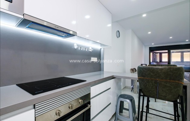Resale - Apartment / flat - Torrevieja - Playa del Cura