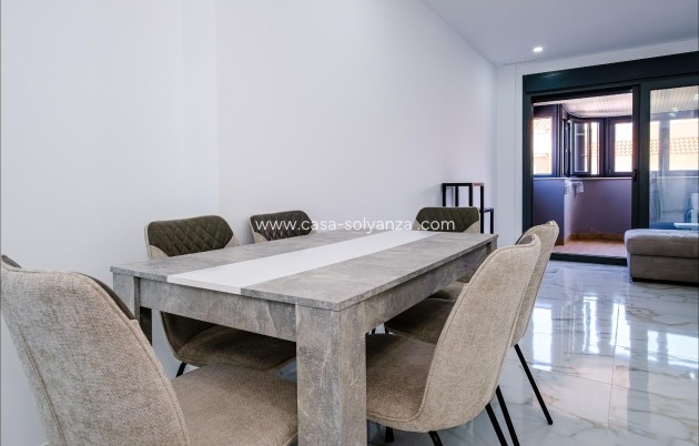 Resale - Apartment / flat - Torrevieja - Playa del Cura